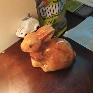 Rabbit garden figurine/statue
